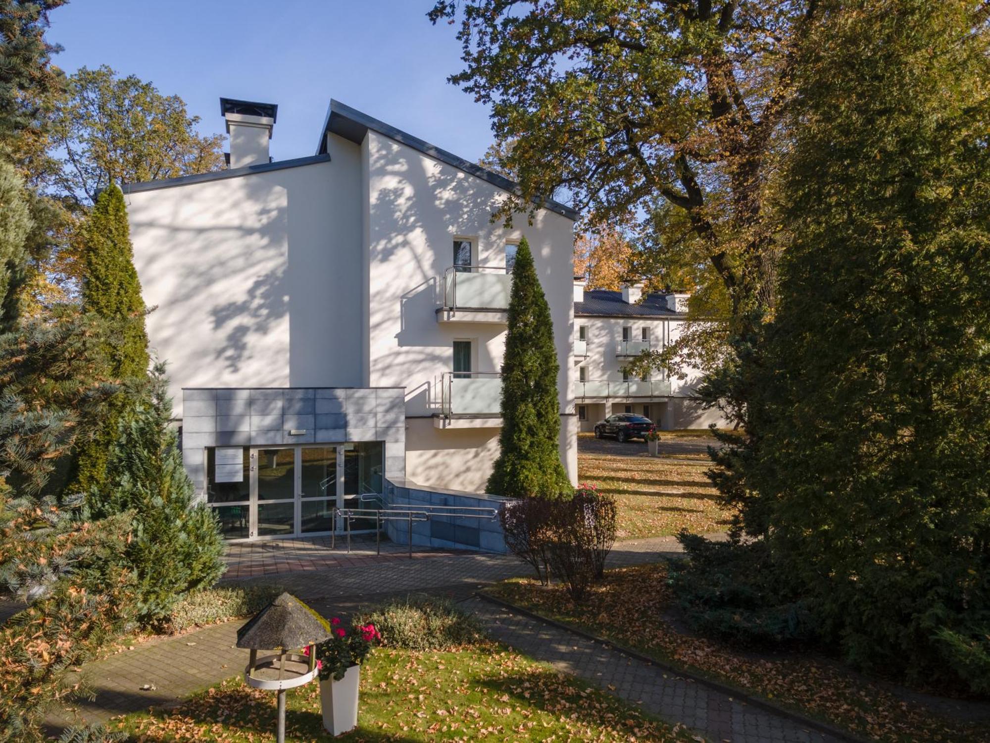 Hotel W Dobieszkowie ストリクフ エクステリア 写真
